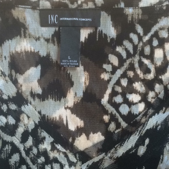 INC V-neck fitted top - Picture 5 of 8